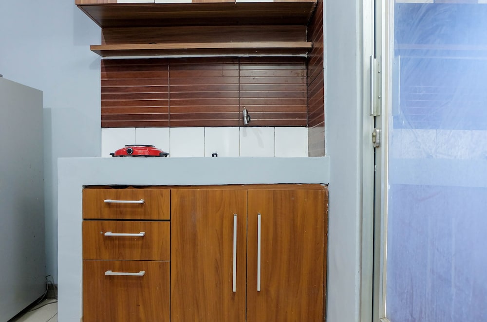 Sea View Studio Apartment at Green Bay Pluit view 4