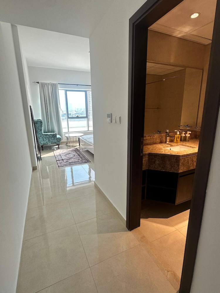 Stay Inn Albarsha by PHM