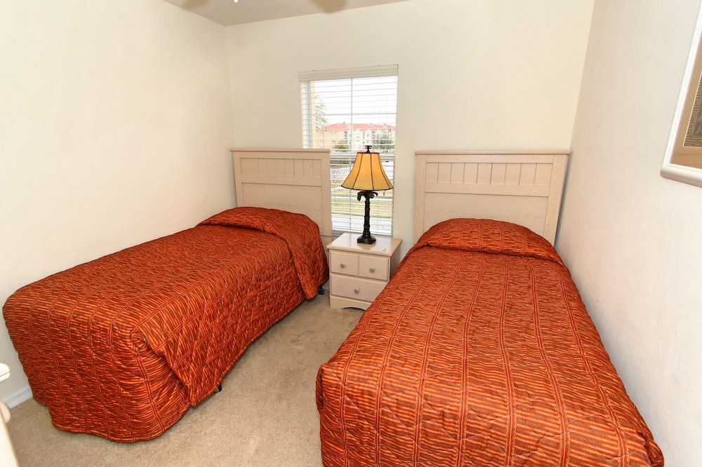 Mickeys Lodge by VillaDirect view 5