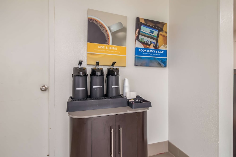 Park Inn by Radisson, Fargo West Acres
