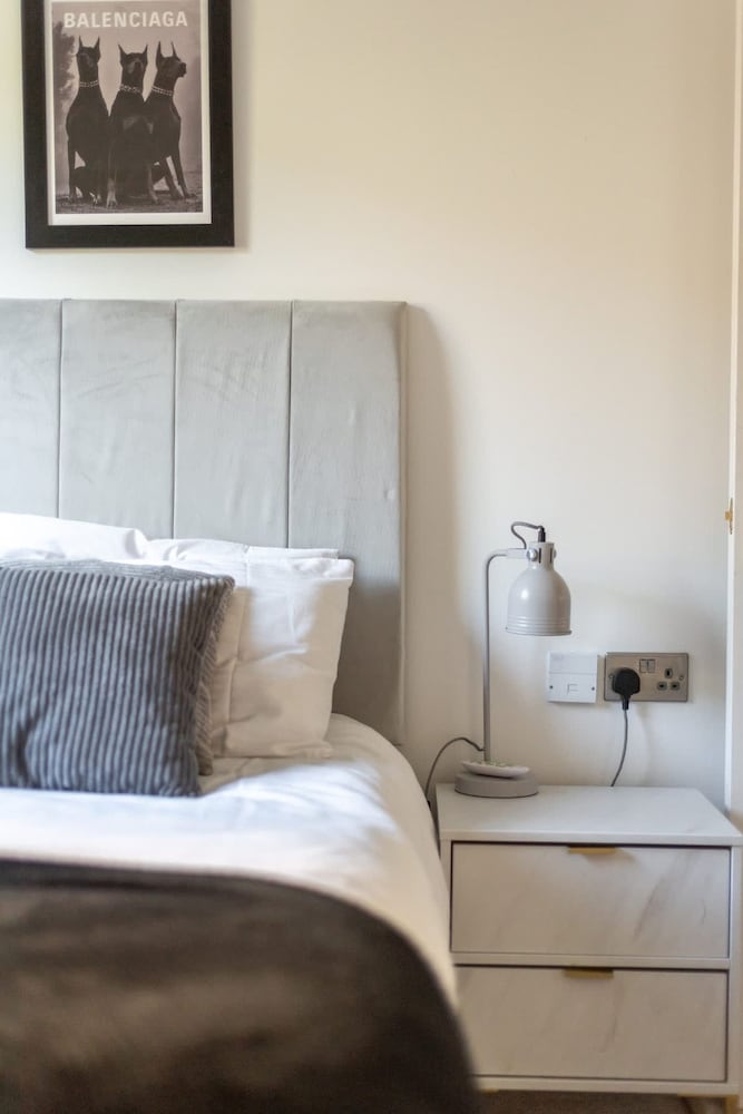 2bed-ground Floor-free Parking