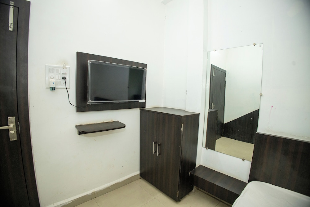 Sri Residency