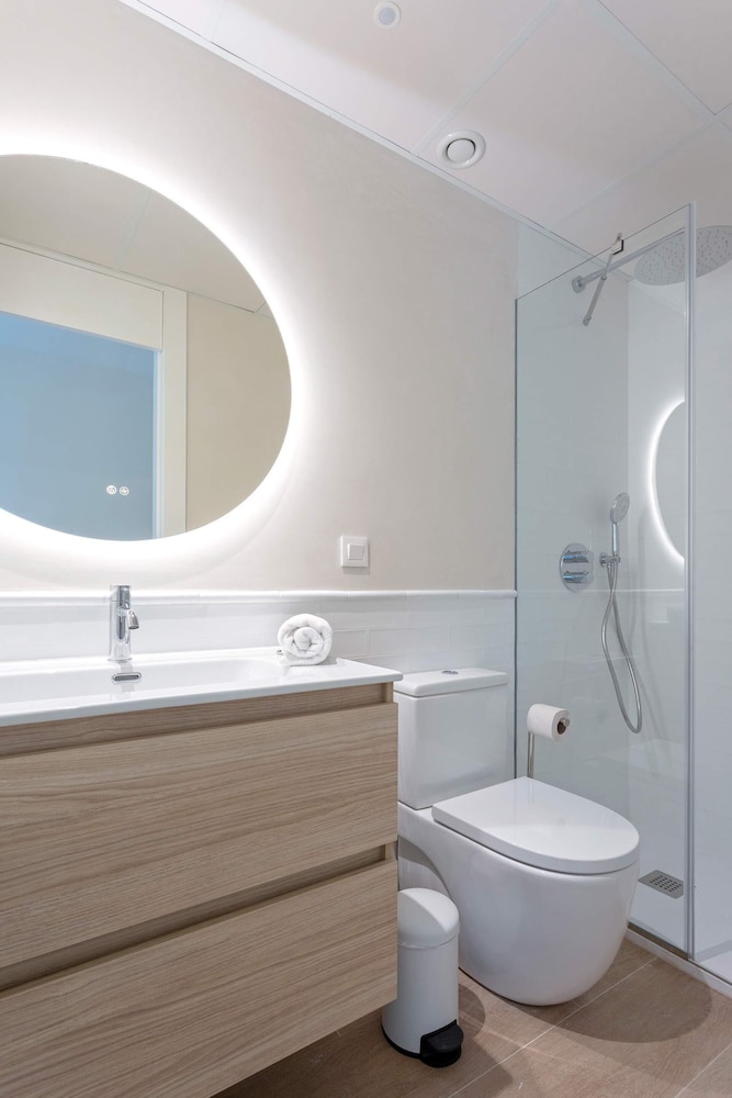 Exclusive 2-bedroom Near the Cathedral. San Matías I