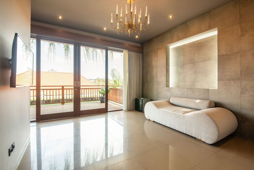 Nishiki 5BR Villa Epitome Lux Seminyak