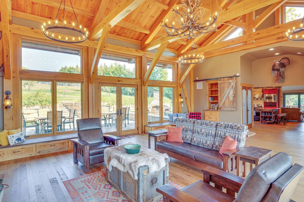 Stay & Sip: Group Ranch at Shamrock Hills Vineyard