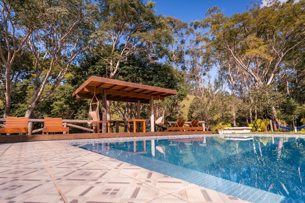 Chalés Villa Pinhal view 2