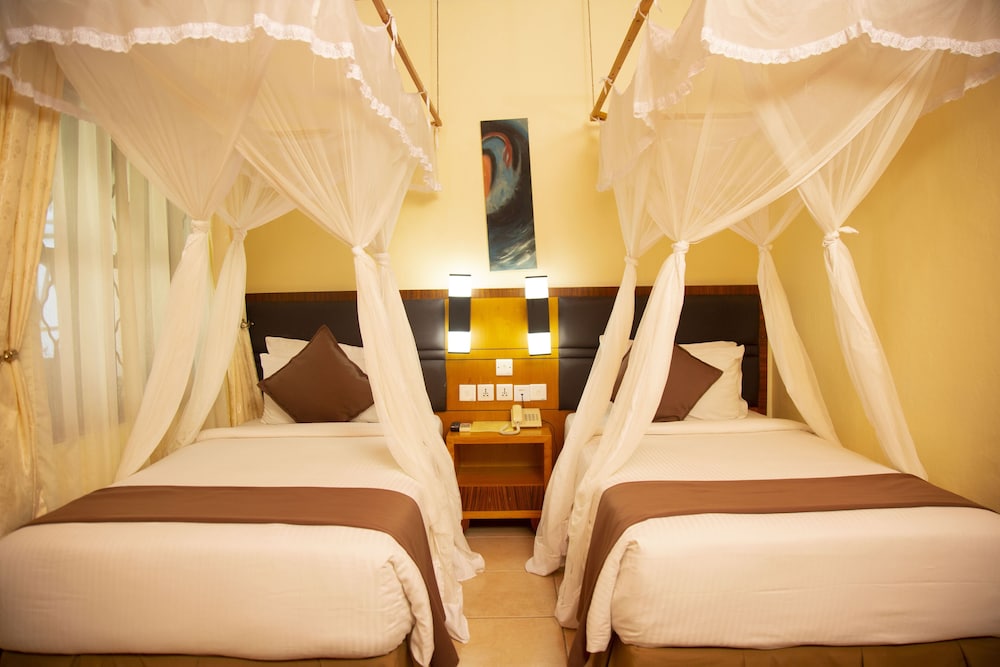 Best Western Jangwani Sea Breeze Hotel