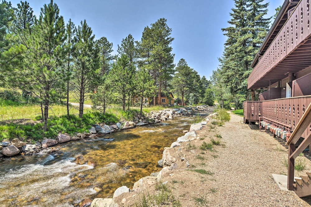 Estes Park Condo ~ 1 Mi to Rmnp! view 3