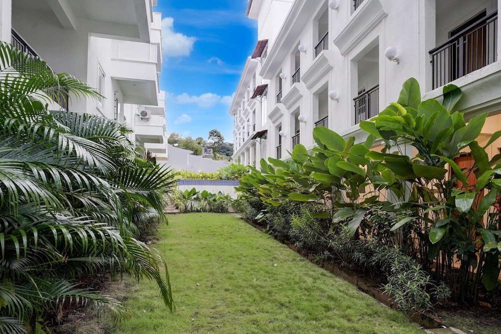 Sereno By Dancenter 1bhk Apartment In Siolim