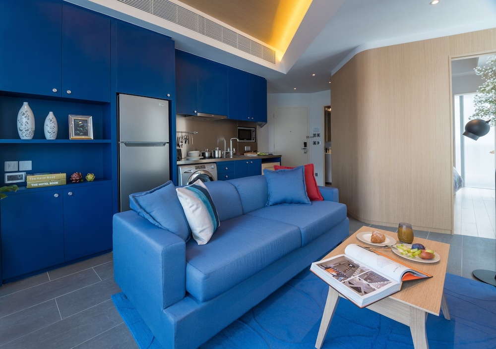 CHI Residences 138