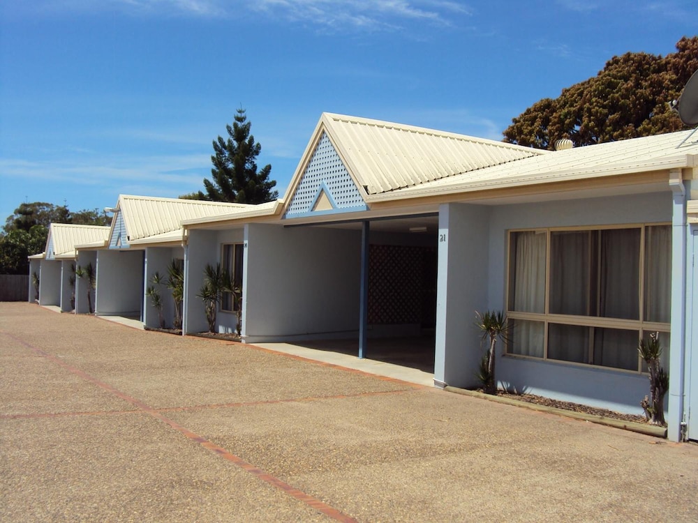 Palm Valley Motel and Self-contained Holiday Units