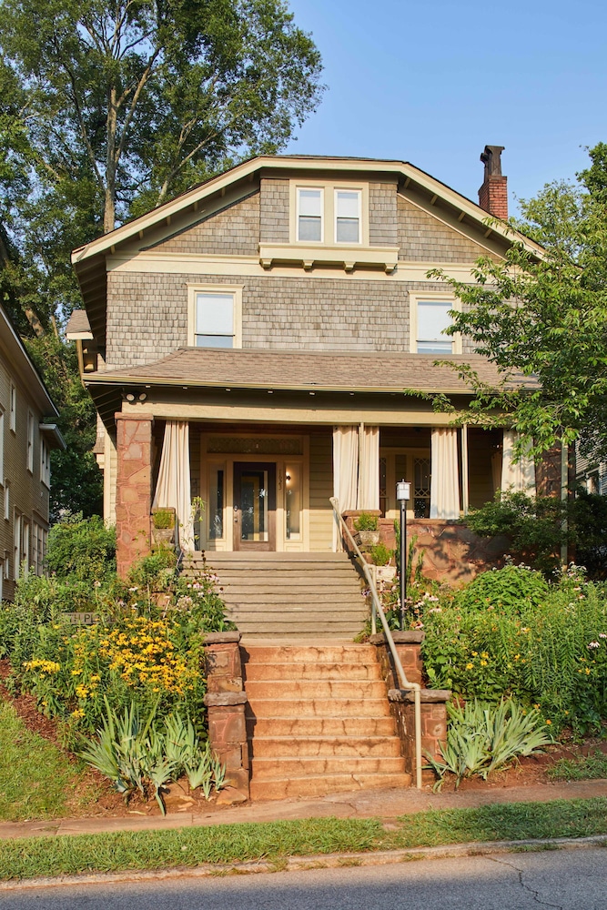 Apt2 Charles - Amazing Outdoors Dog-friendly