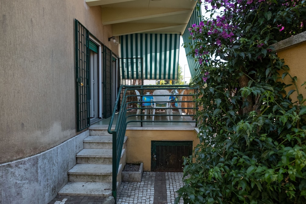 Wonder Beach House