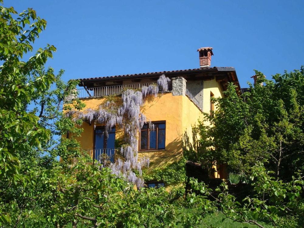 Apartment in Bonvicino CN view 3