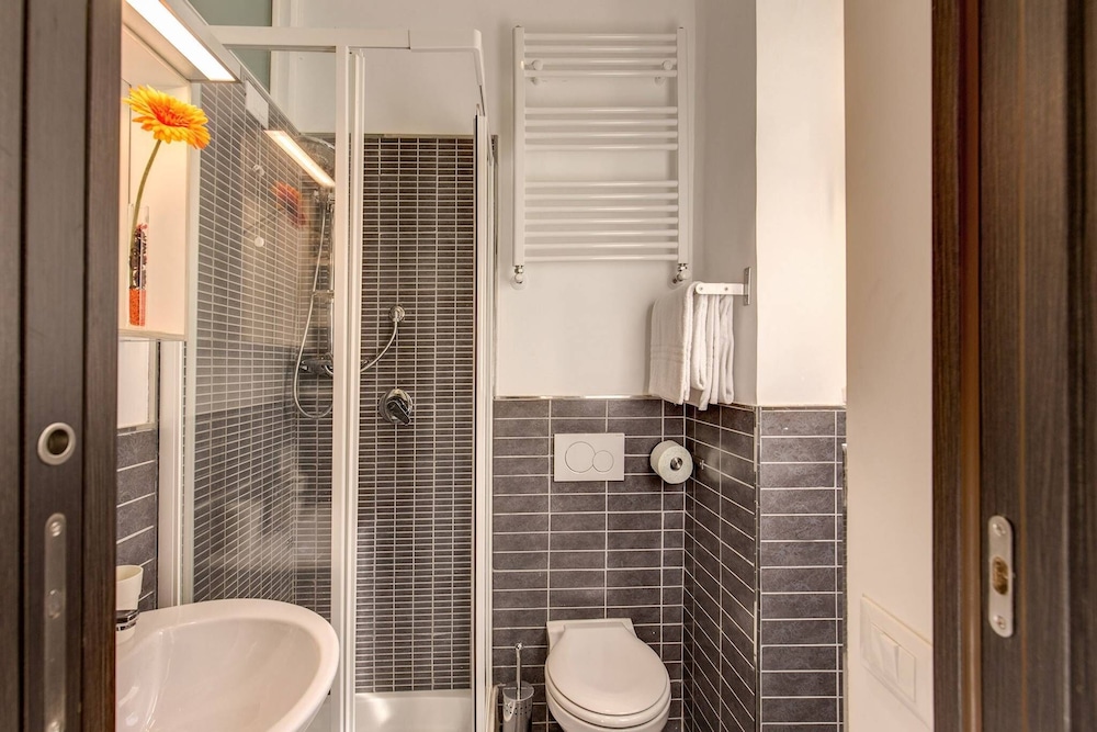 Ml Apartment - Caracalla 2