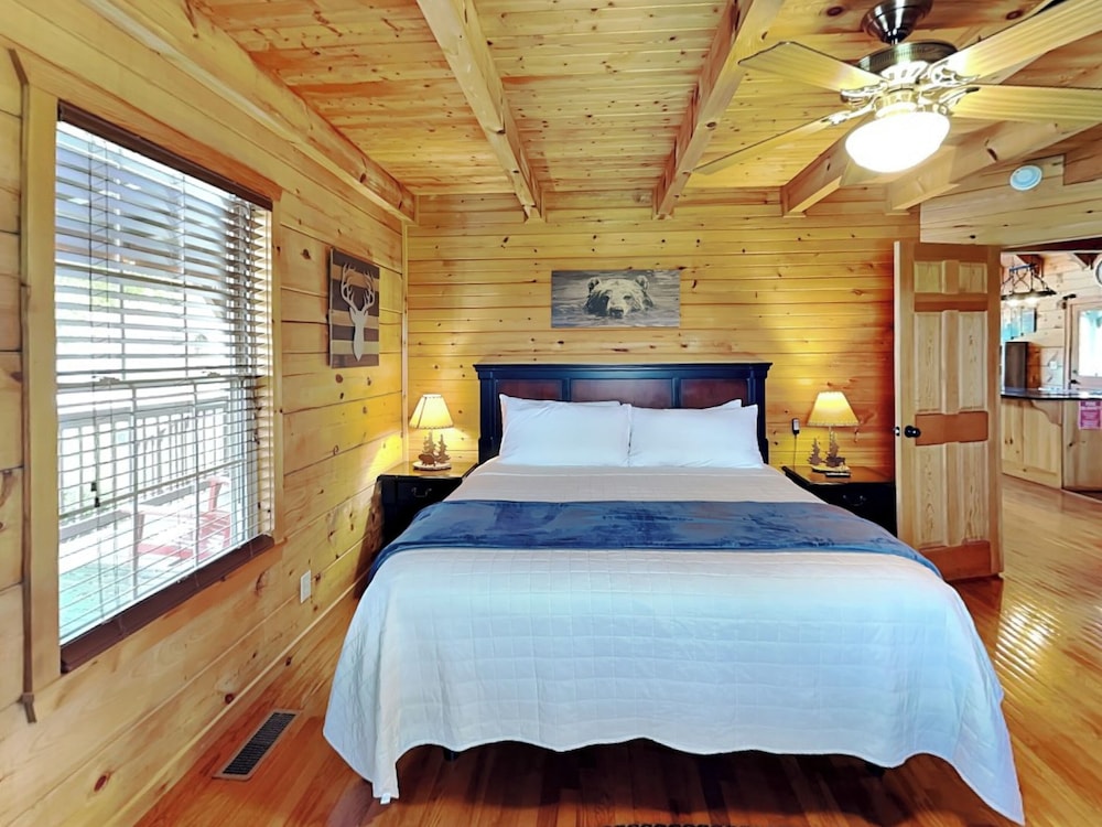 Mulbeary Mountain Cabin