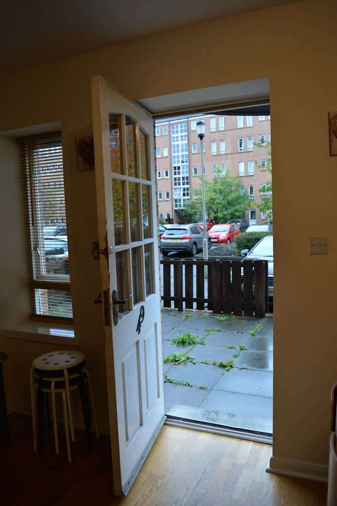 Glasgow Charing Cross Apartments