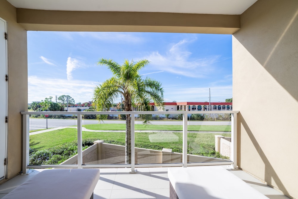 Modern Magic Village Resort Townhouse 7662 - Image 5