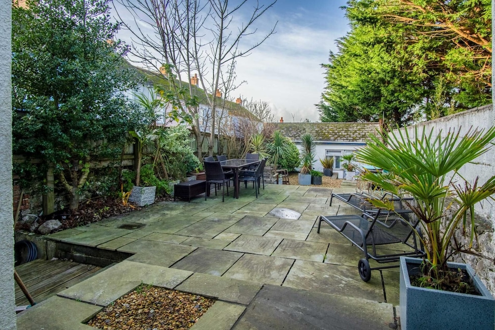 Taliesin - 5 Bedroom Holiday Home - Tenby