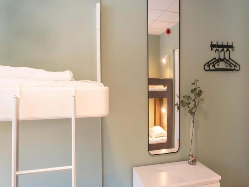 8 Person Holiday Park Home in Goteborg