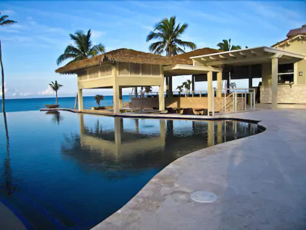 Sky Beach Club - Property Image 12