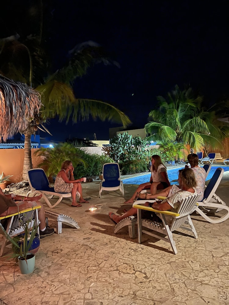 Oasis Guesthouse Bonaire Superior Suite
