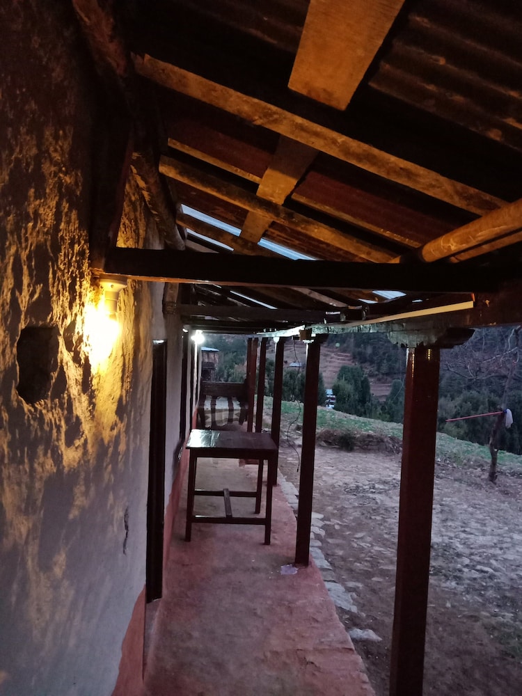 Retreat at Damaar