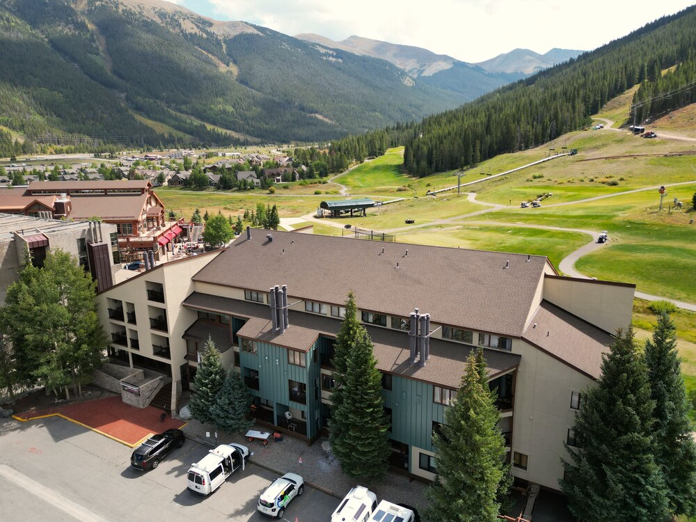 SkyRun - Vacation Condos in Copper Mountain Resort CO