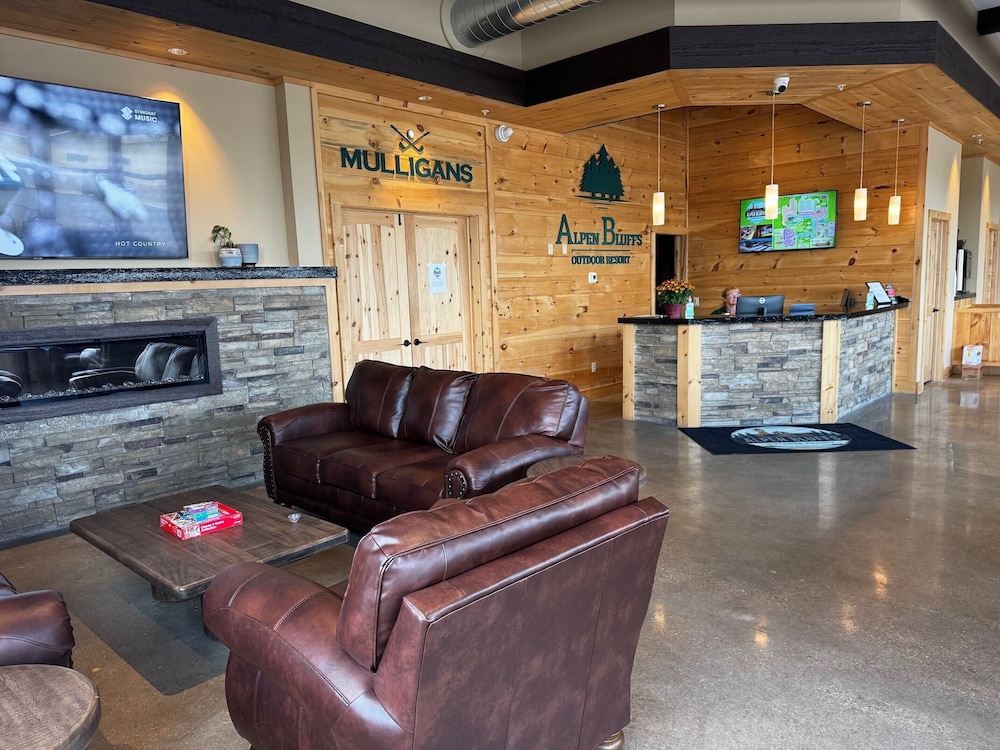 Alpen Bluffs Outdoor Resort