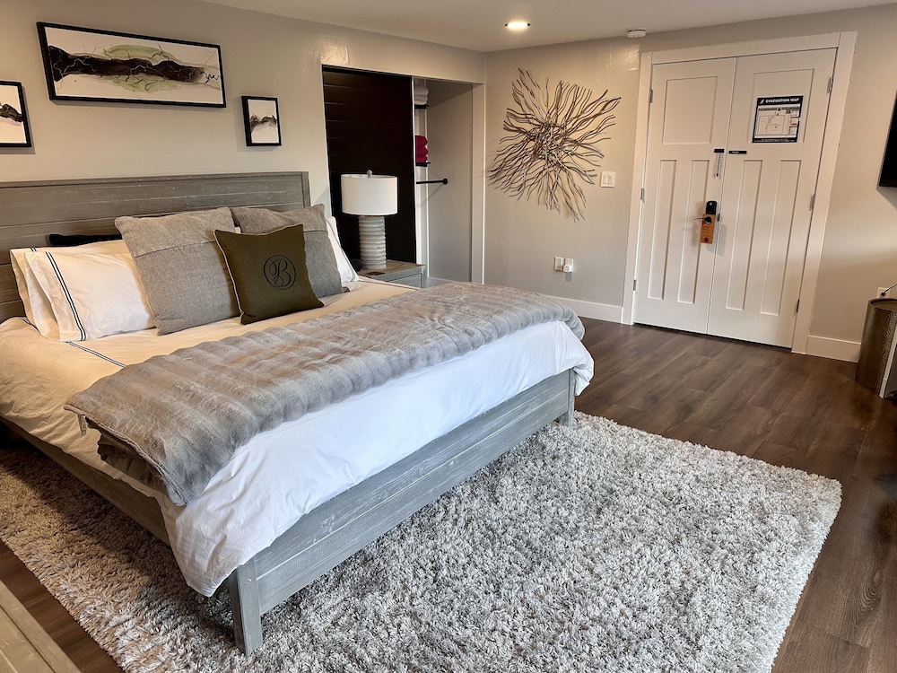 Brattleboro Vacations - The Brattleboro - Property Image 4