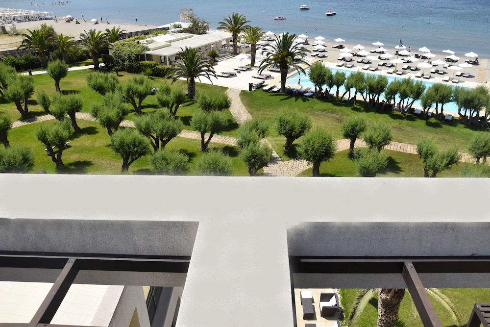 Plaza Resort Hotel