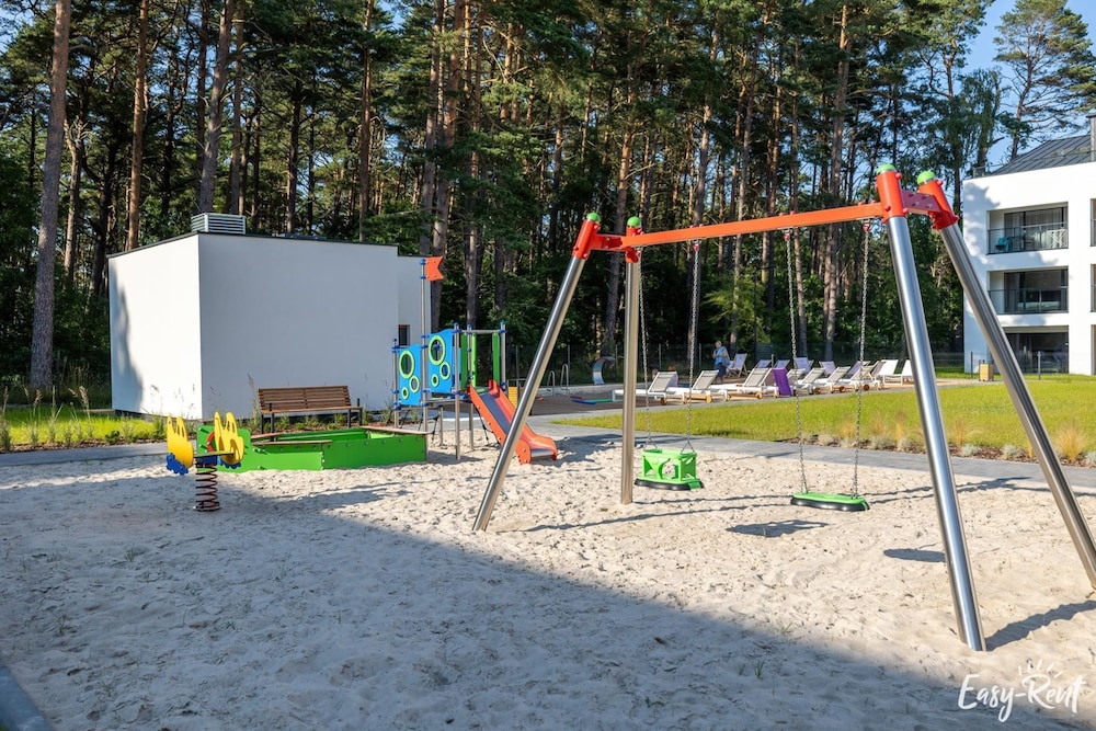Apartment Lukecin Near Beach and Pool