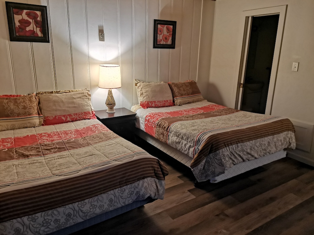 Cedars Motel