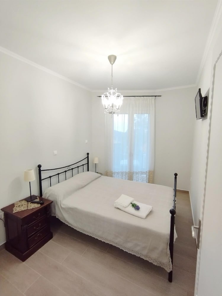 EAR - House Karia Lefkada view 4