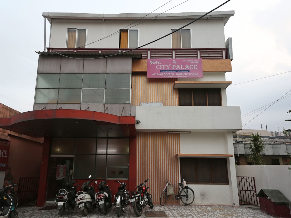 OYO 6001 Hotel City Palace