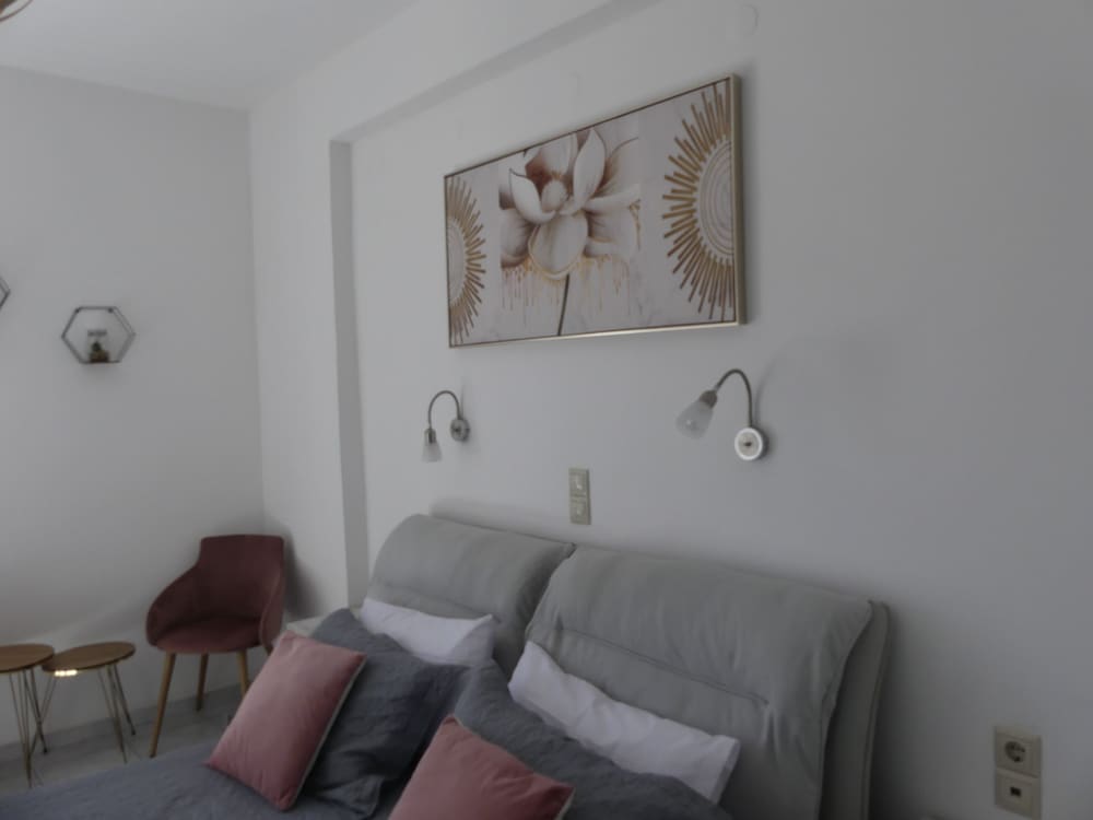 AMZ Apartments