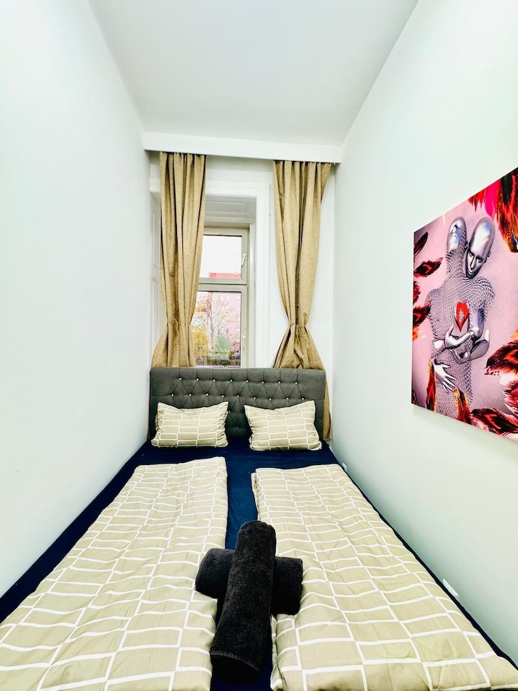 Cozy Rooms Superb Location near Augarten