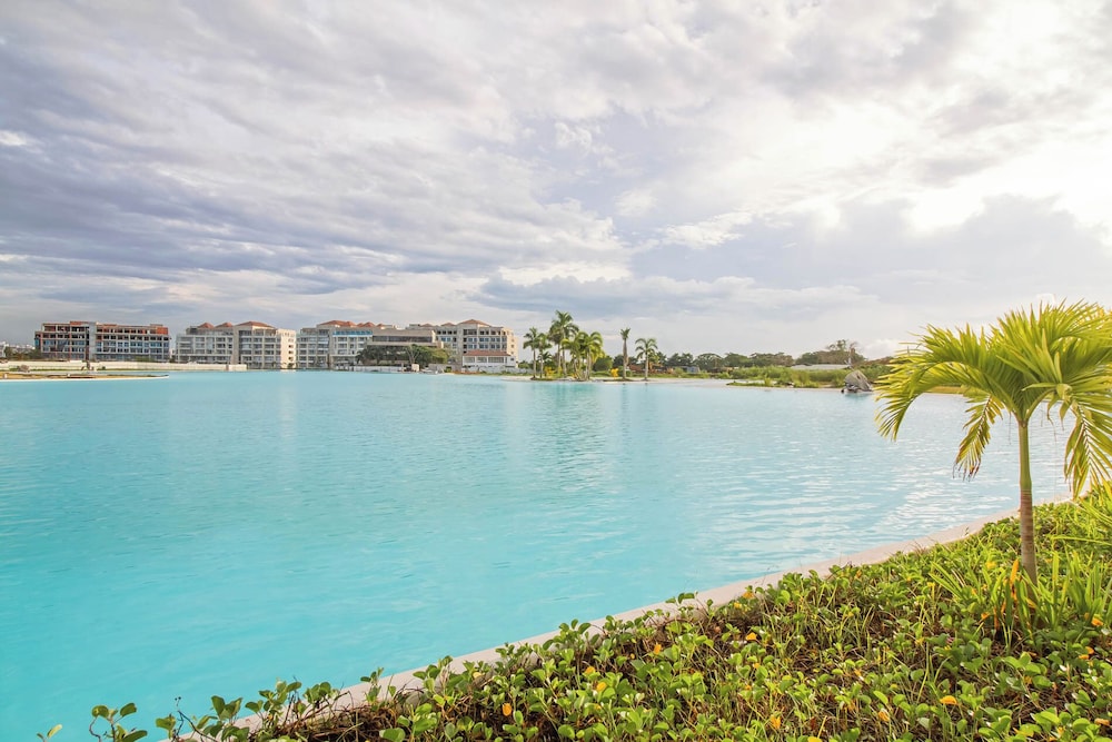 Baia Kristal Cartagena By HostPro