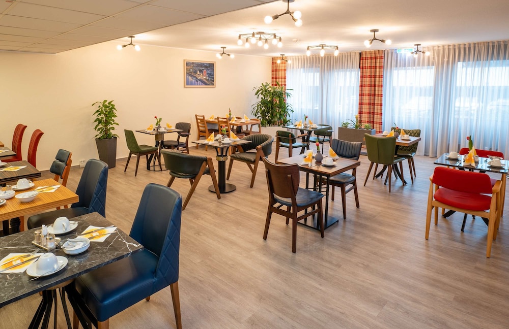 Neuss Vacations - Best Western Comfort Business Hotel - Property Image 30