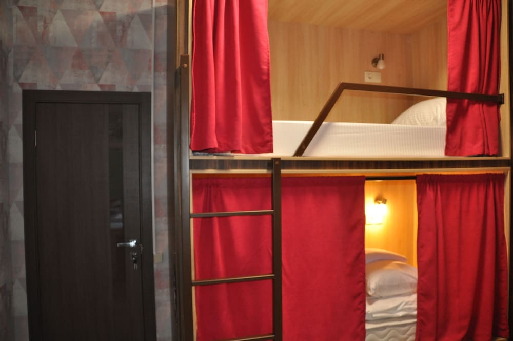 Pikasso - Hostel