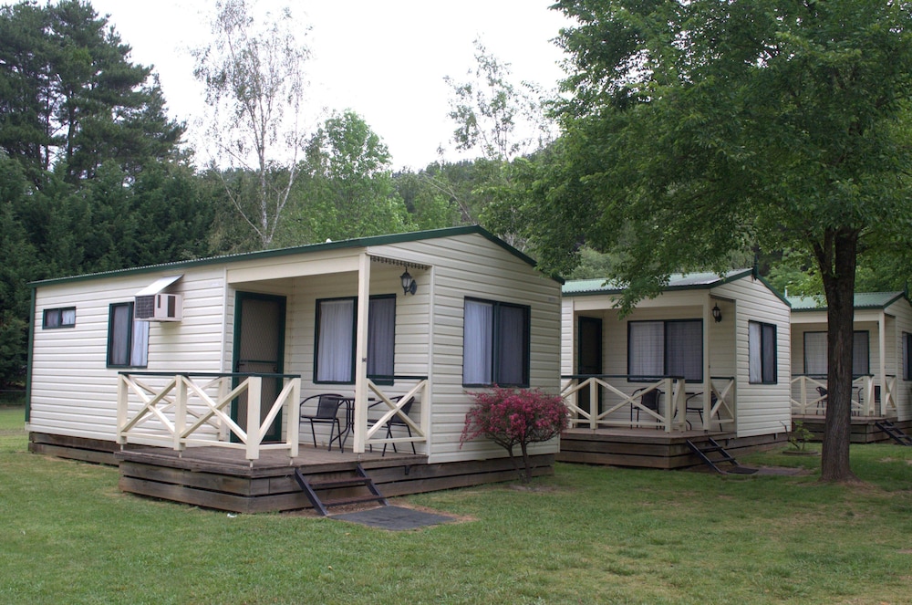 Porepunkah Pines Holiday Park