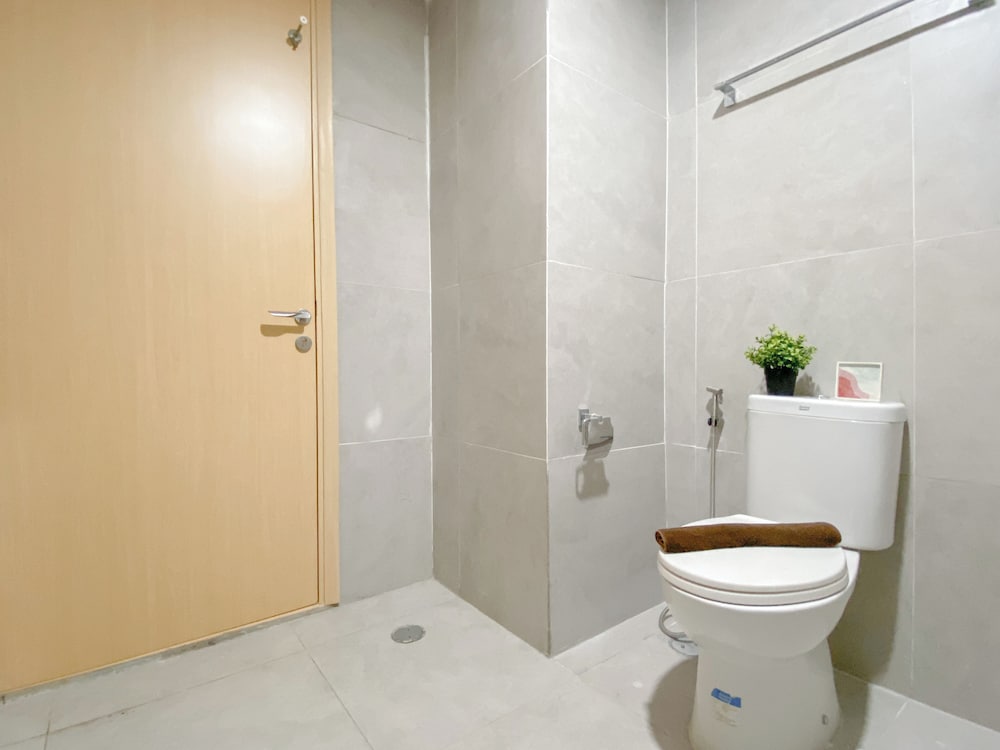 Simple 3Br At Pollux Chadstone Apartment