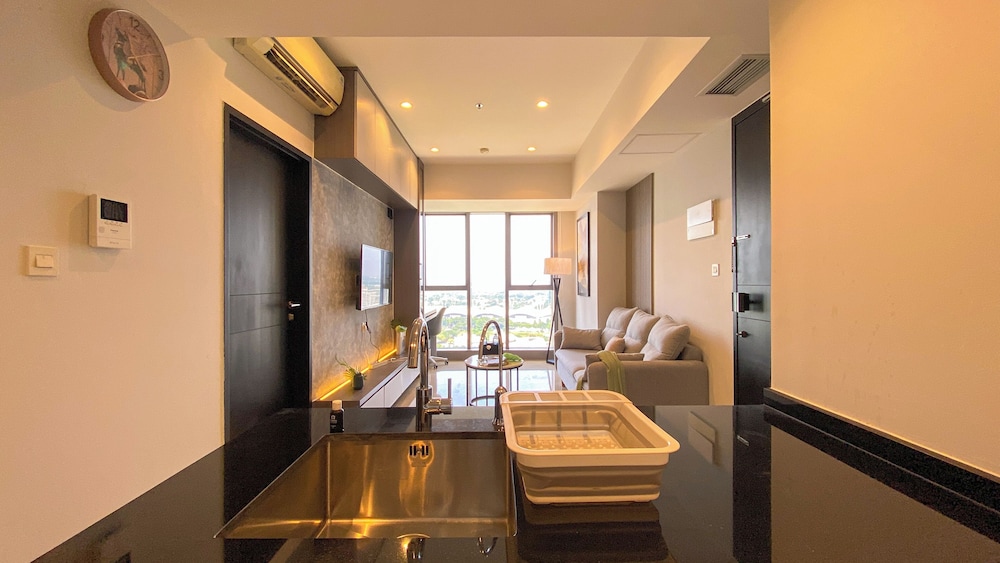 Cozy And Modern Look 1Br Apartment Branz Bsd City