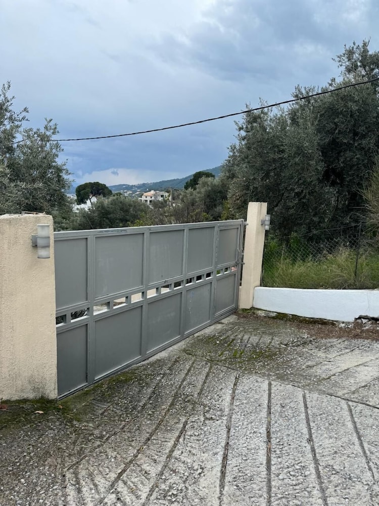 Villa Theodora Skiathos view 4