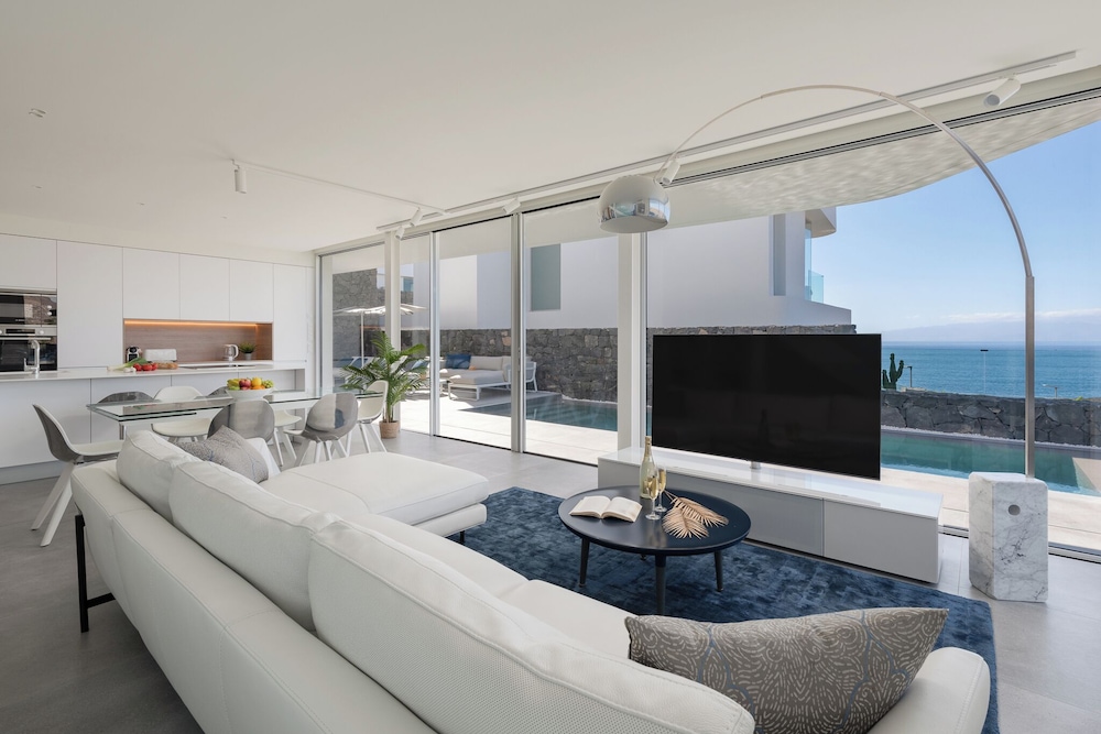 Villa Superior 1 - Casangular by Upper