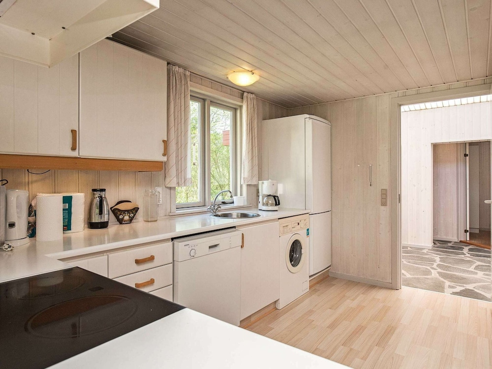 Luxurious Holiday Home in Hurup Jutland with Hot Tub view 5