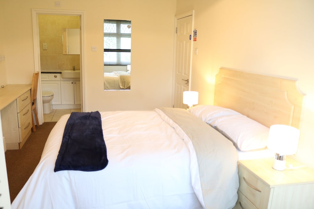 Guildford Vacations - Right Stays - Property Image 4