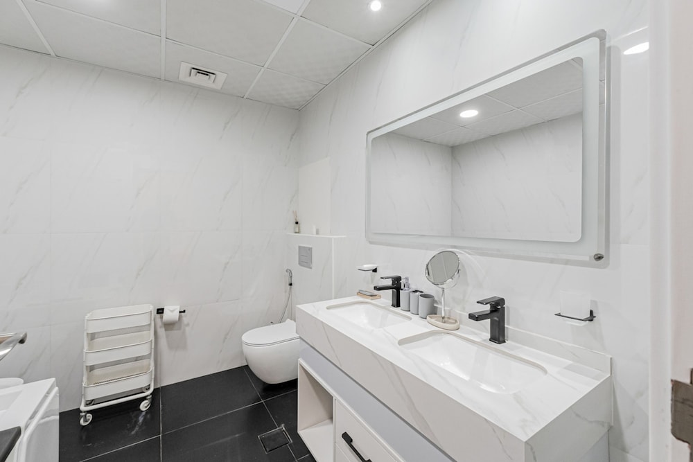 Short Stay Apartment Shams 1 Jumeirah Beach Residence 2 Bed Sleeps 6