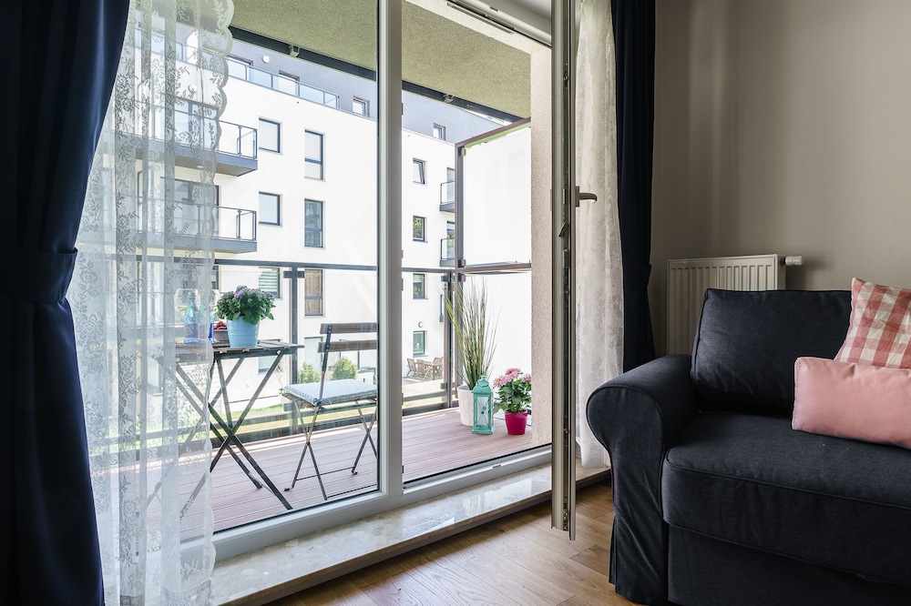Marinus Apartments