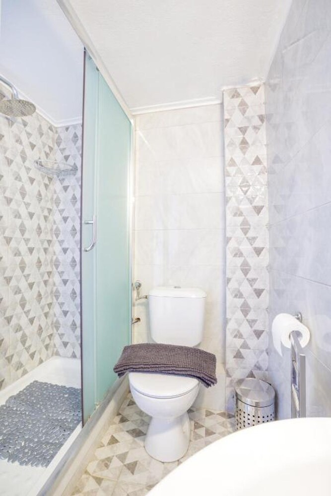 Kalamata Coastal Charm Modern Seaside Escape